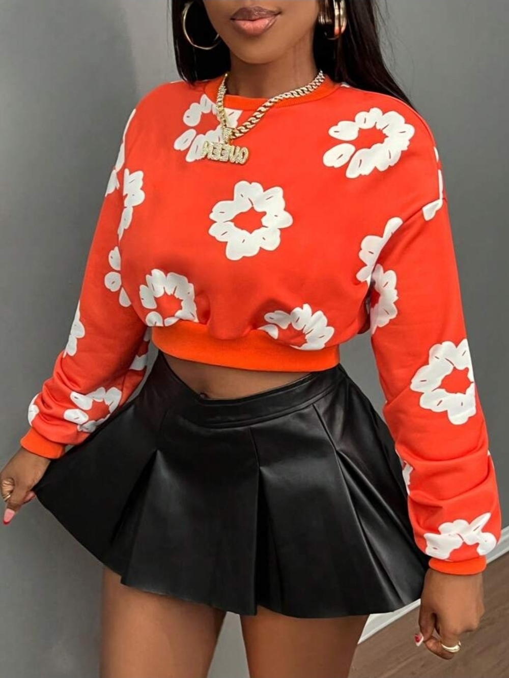 SHEIN Red Cropped Floral Sweatshirt